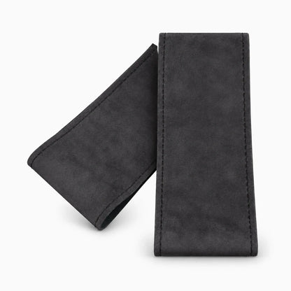 Détail du tissu suédé du couvre volant montrant la surface anti-glisse