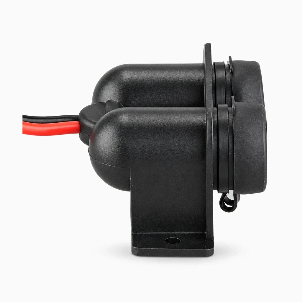 Splitter allume cigare avec prise femelle disponible pour connexions supplémentaires en voiture