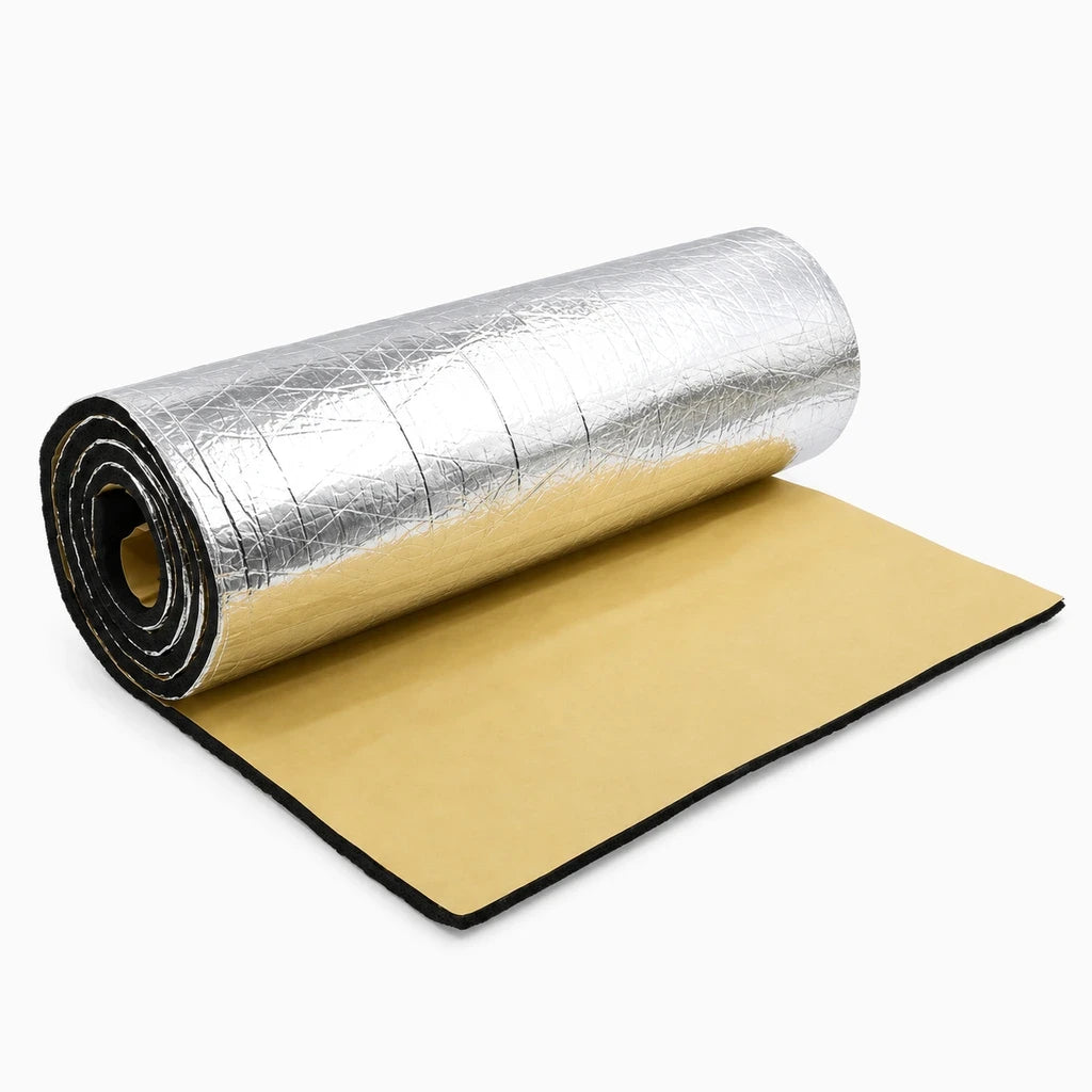 Feuille isolante thermique voiture 5mm posée sous capot, renvoyant chaleur moteur vers l'extérieur