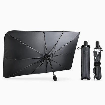Pare soleil automobile installé contre le pare-brise, protection thermique en place