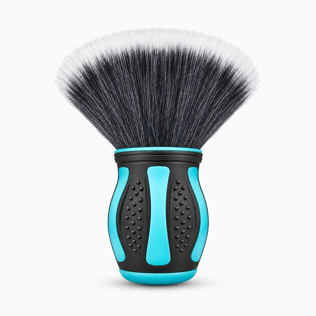 Brosse de nettoyage automobile aux poils doux préservant les plastiques et textiles intérieurs