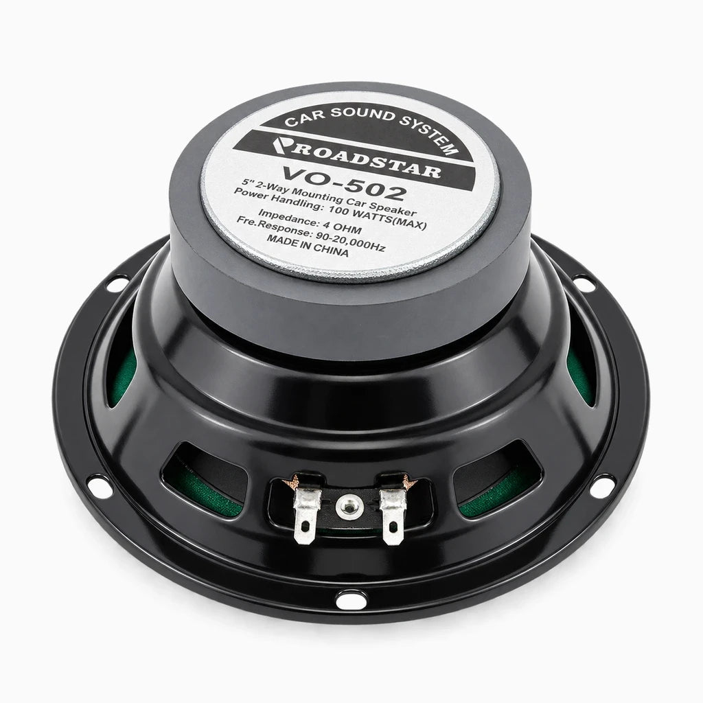 Haut-parleur coaxial automobile noir monté sur tableau de bord véhicule